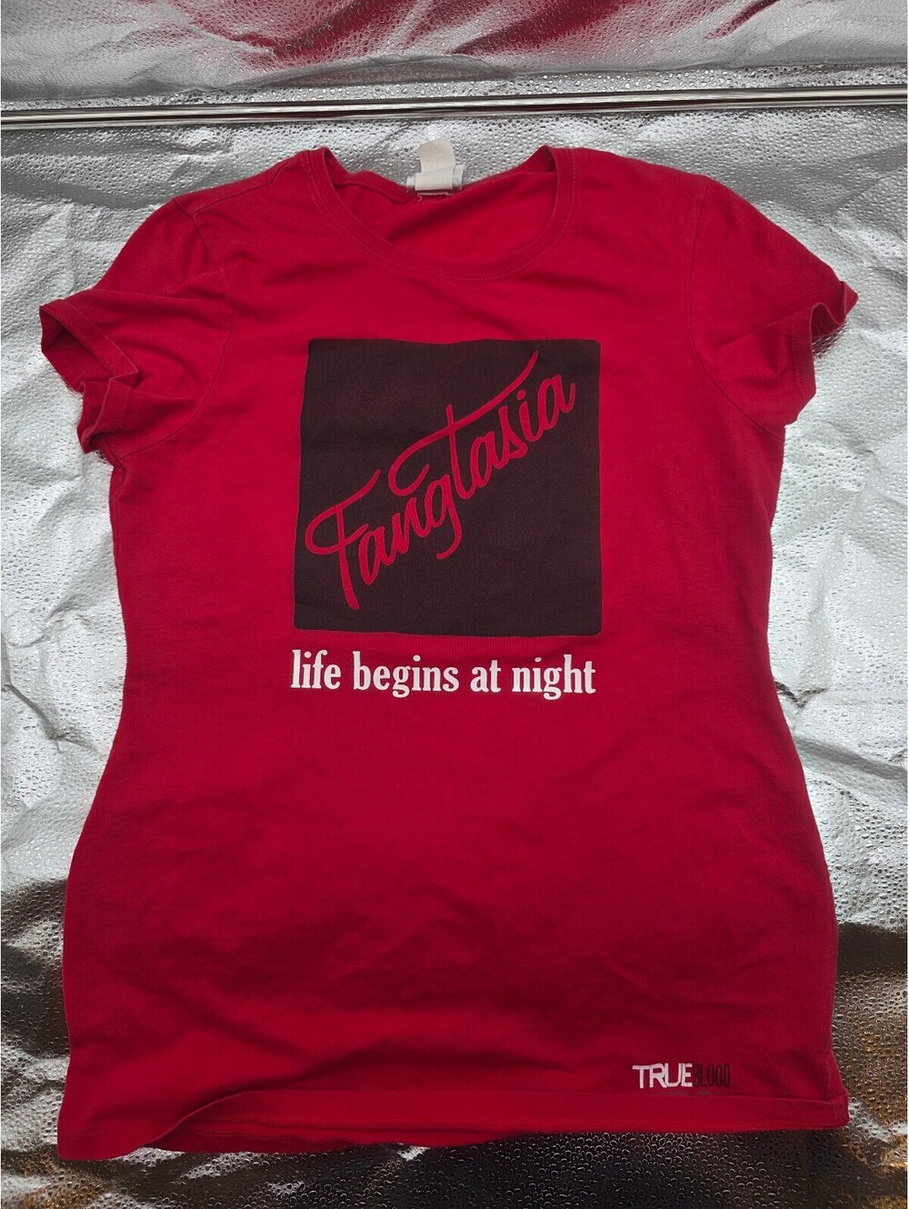 True Blood Fangtasia Red Graphic T-Shirt Size Large